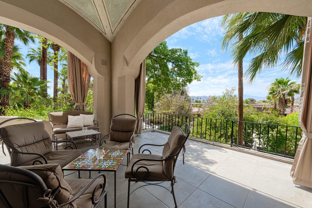 Luxurious relaxation is a built-in amenity at our Palm Springs Hotel.