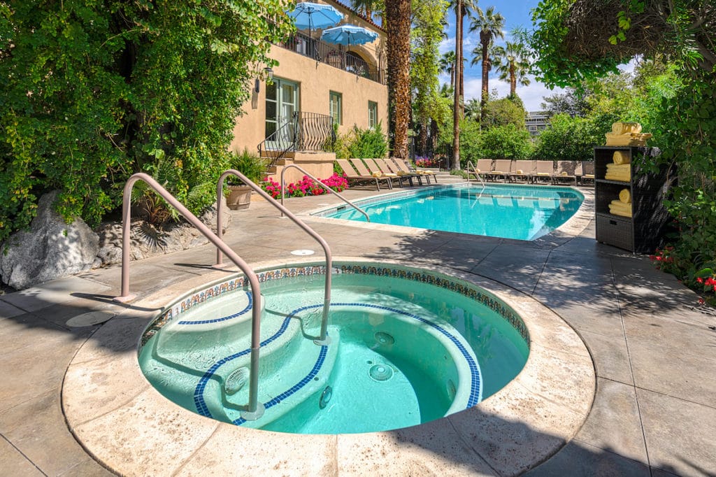 luxury palm springs hotel 